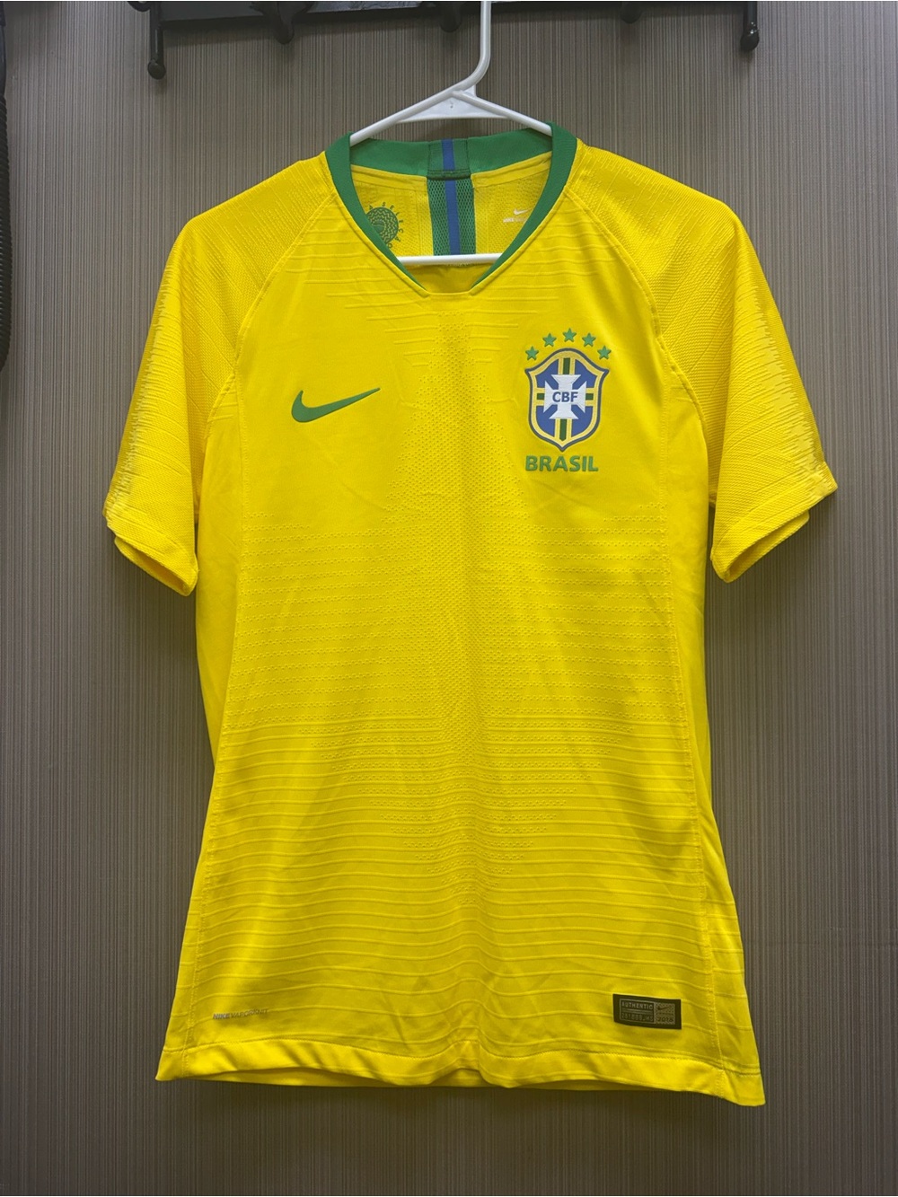 Nike Brazil CBF Soccer Jersey - Yellow/Green From FIFA World Cup 2018 size S